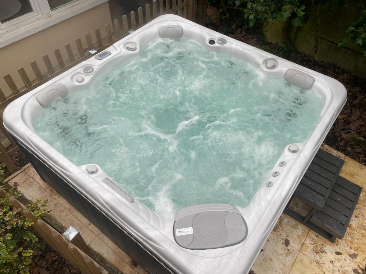 Maison Avec Jardin Et Jacuzzi Proche Polytechnique Palaiseau Exterior foto